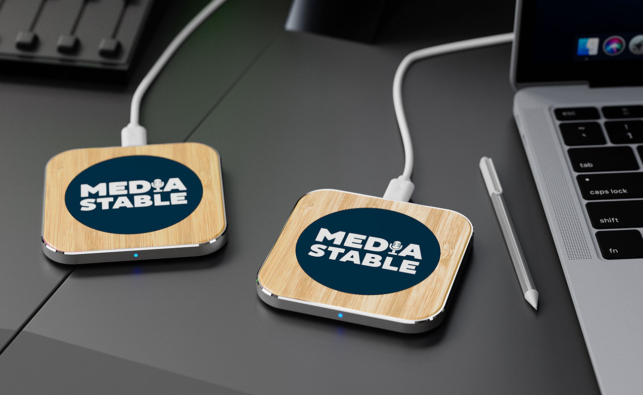 Savanna - Chargeur Sans Fil en Bambou Personnalise gallery thumbnail