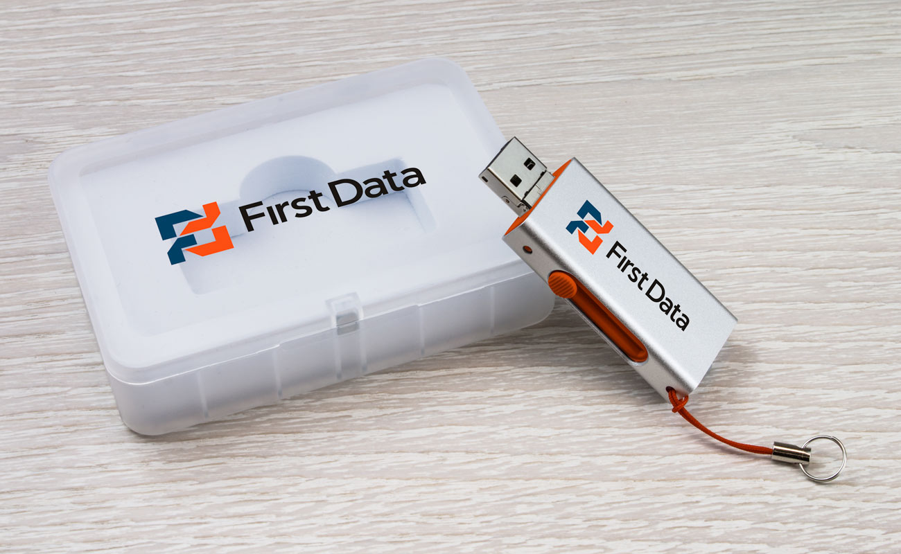 Slide - Cle USB-C Personnalisable gallery thumbnail