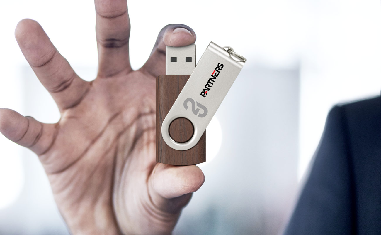 Twister Wood - Clef USB Bois gallery thumbnail